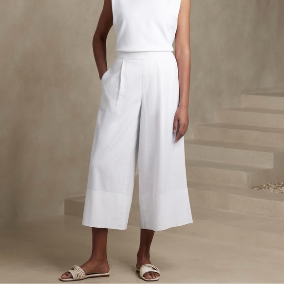 NWOT Banana Republic Wide Leg Pleated Crop Pants - Picture 1 of 6